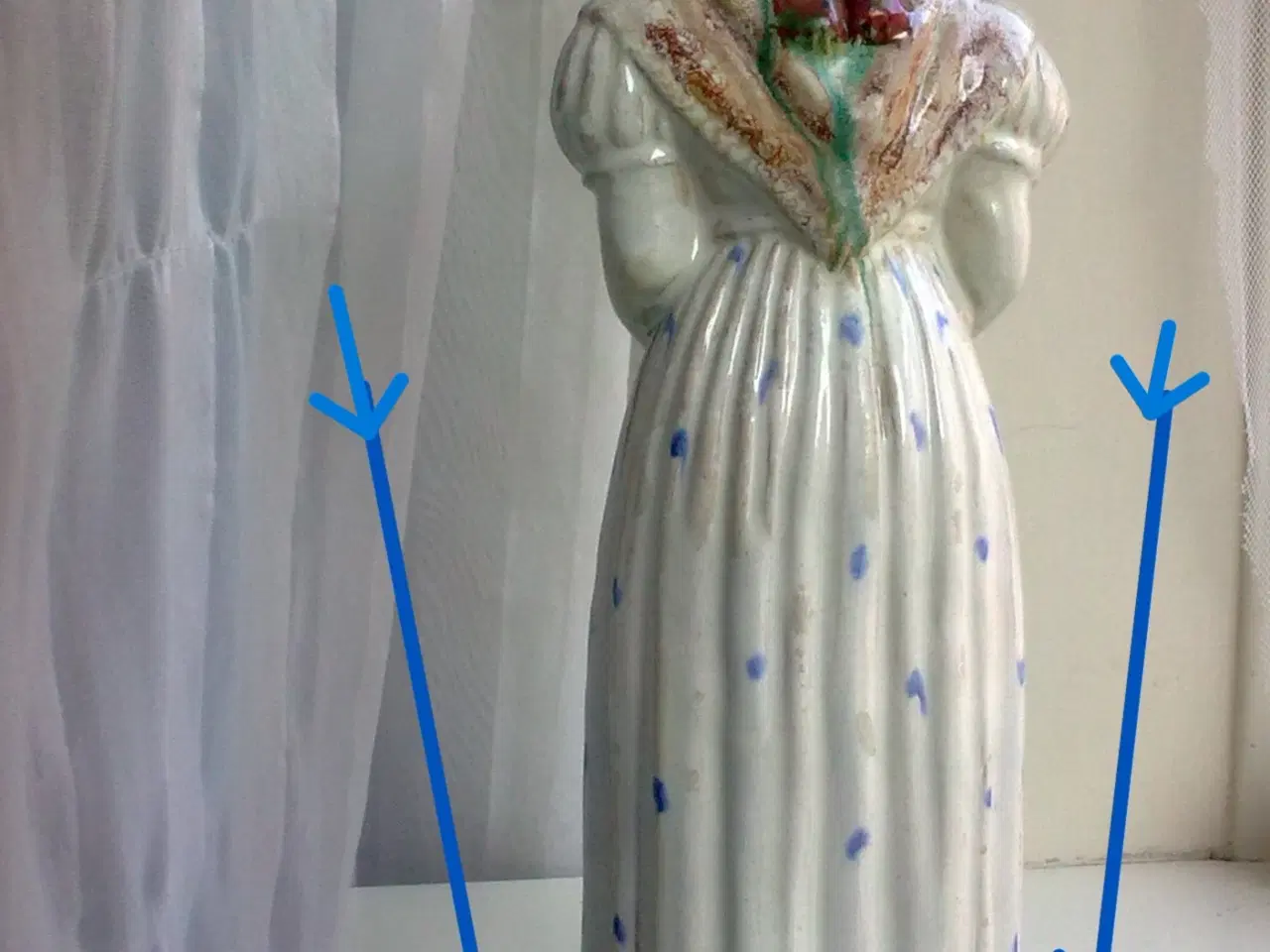 Billede 5 - Sokkel stempler gl. høj lys keramik figur Bornholm