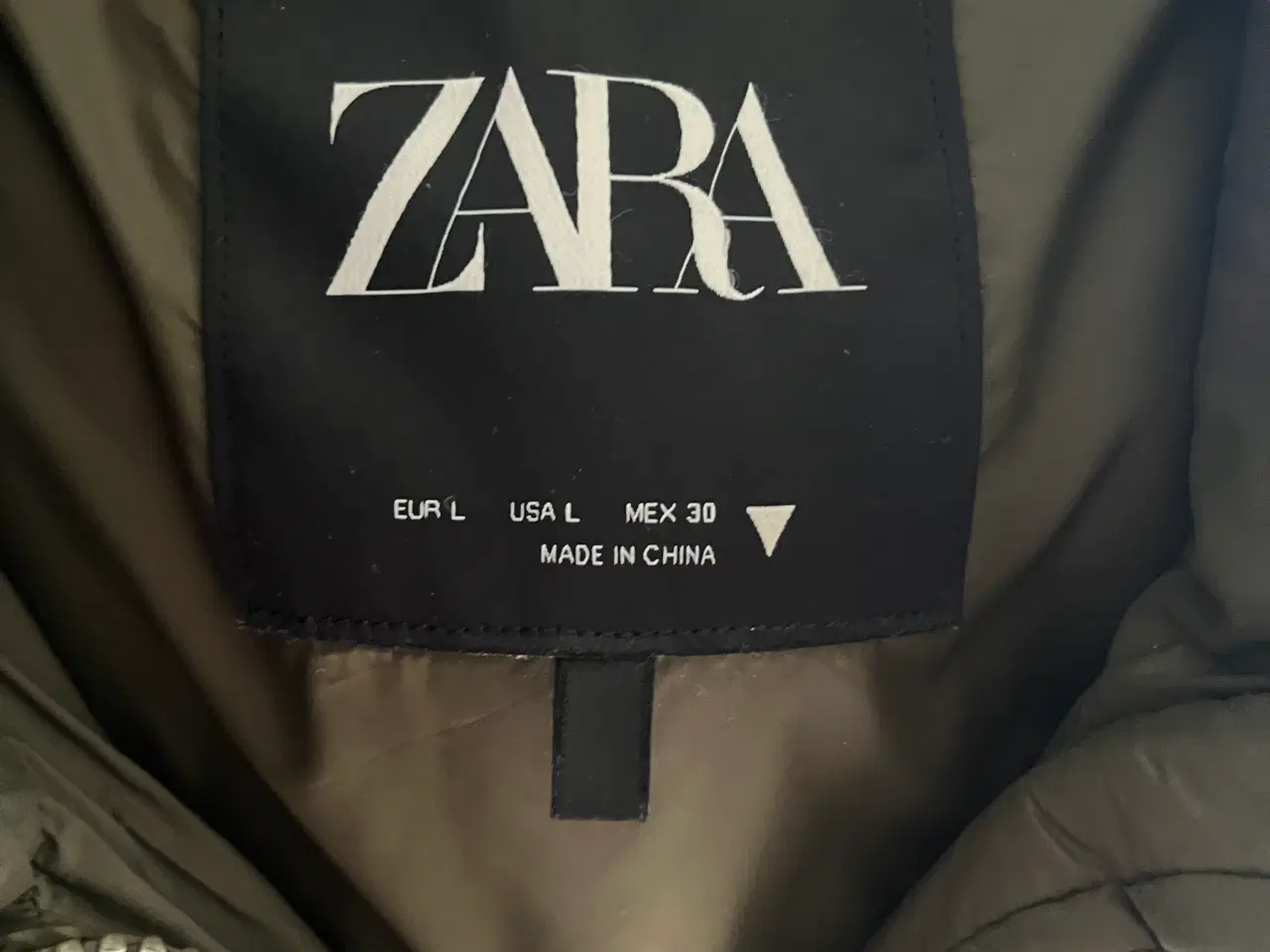 Billede 3 - Lang dun vest str. L fra Zara