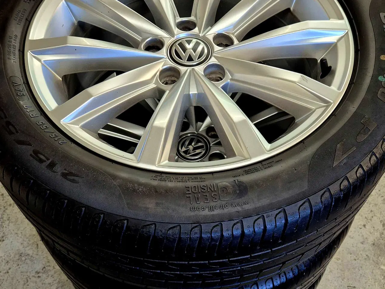 Billede 2 - VW "LONDON" MODEL ORIGINAL ALUFÆLGE MED SOMMERDÆK