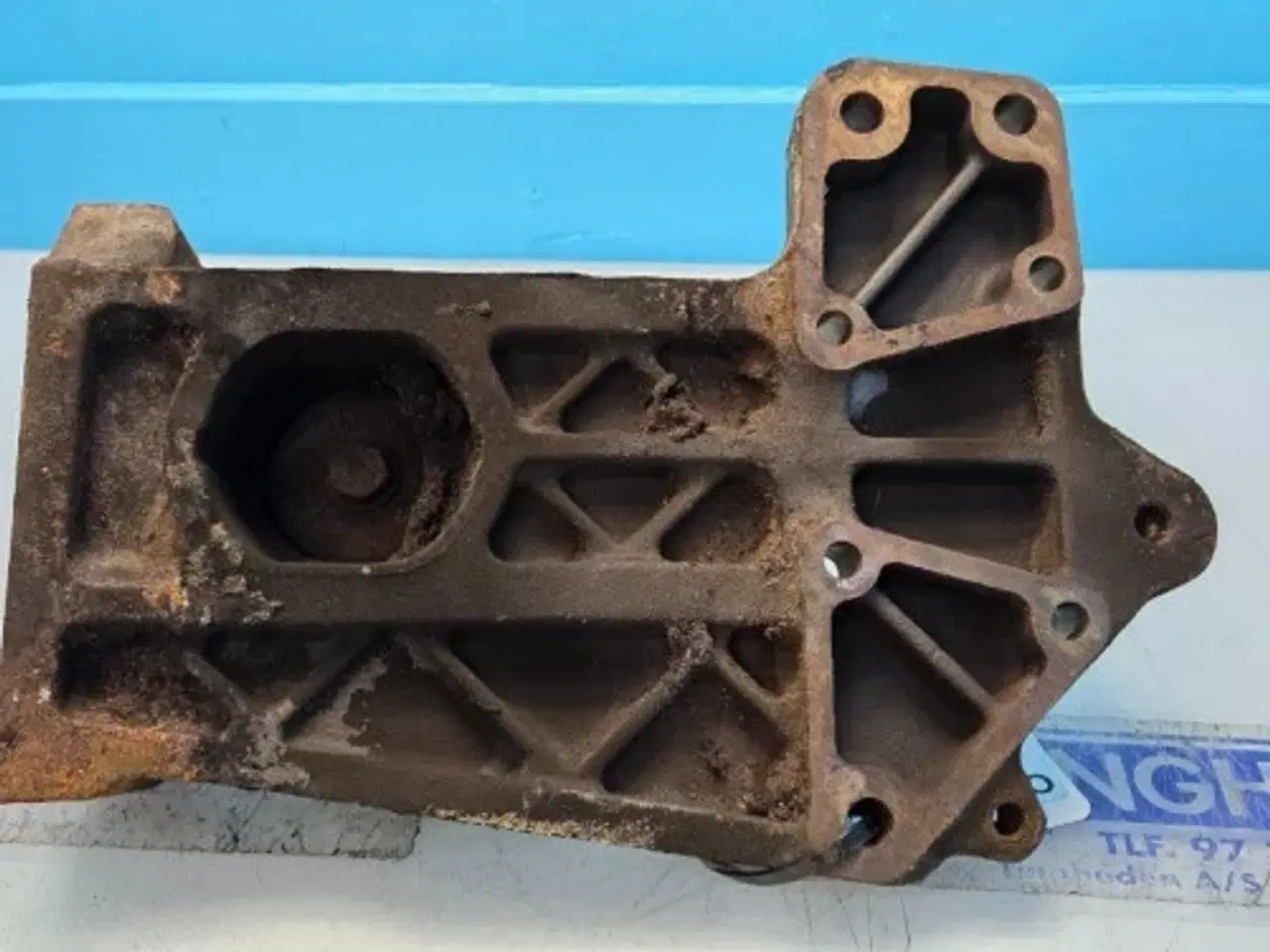 Billede 10 - Iveco F4DGE617D*V007 Beslag 5801940042