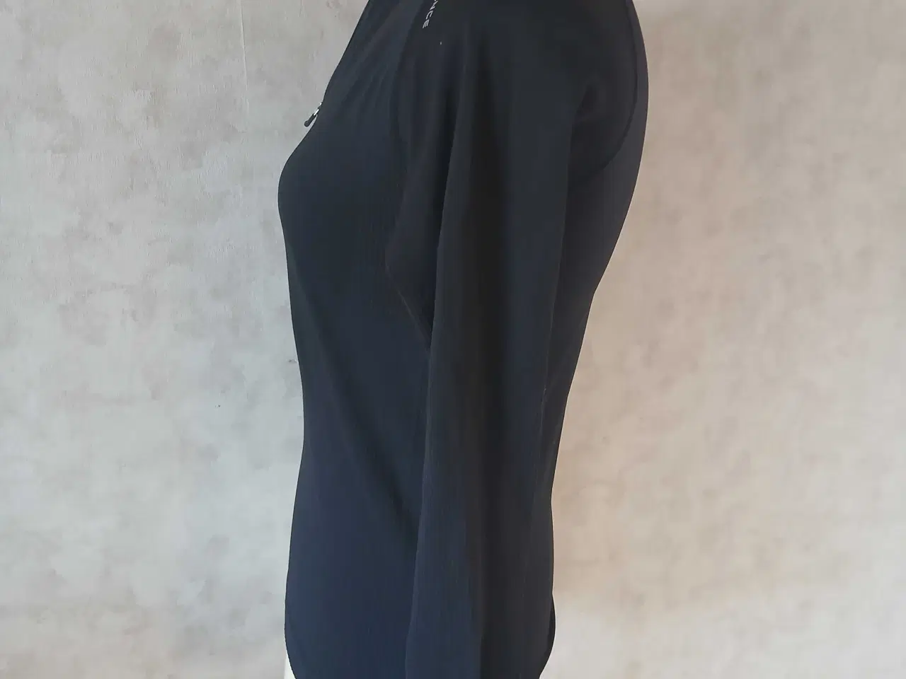 Billede 4 - Endurance løbetrøje str S