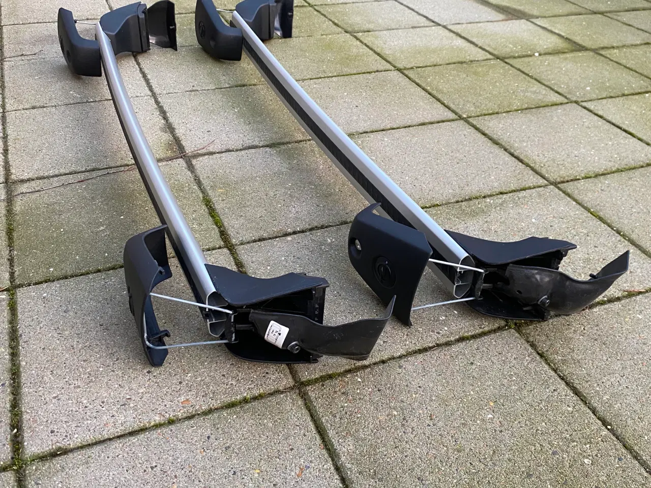 Billede 8 - Tagbøjler til bilen