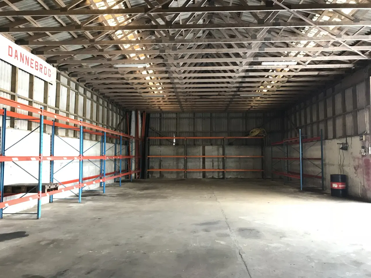 Billede 3 - Super billig hal med pallereoler og stor port