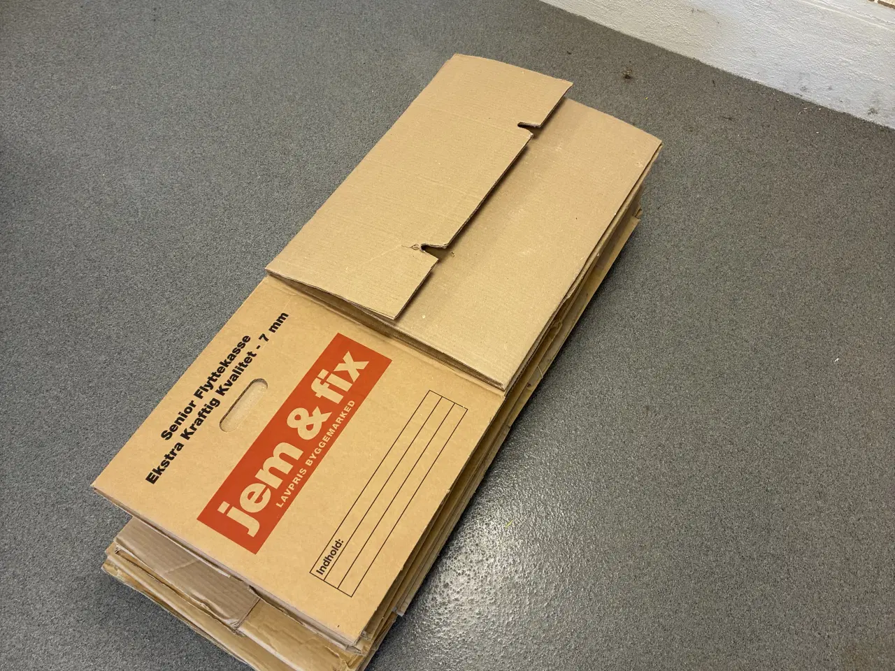 Billede 1 - Flyttekasser