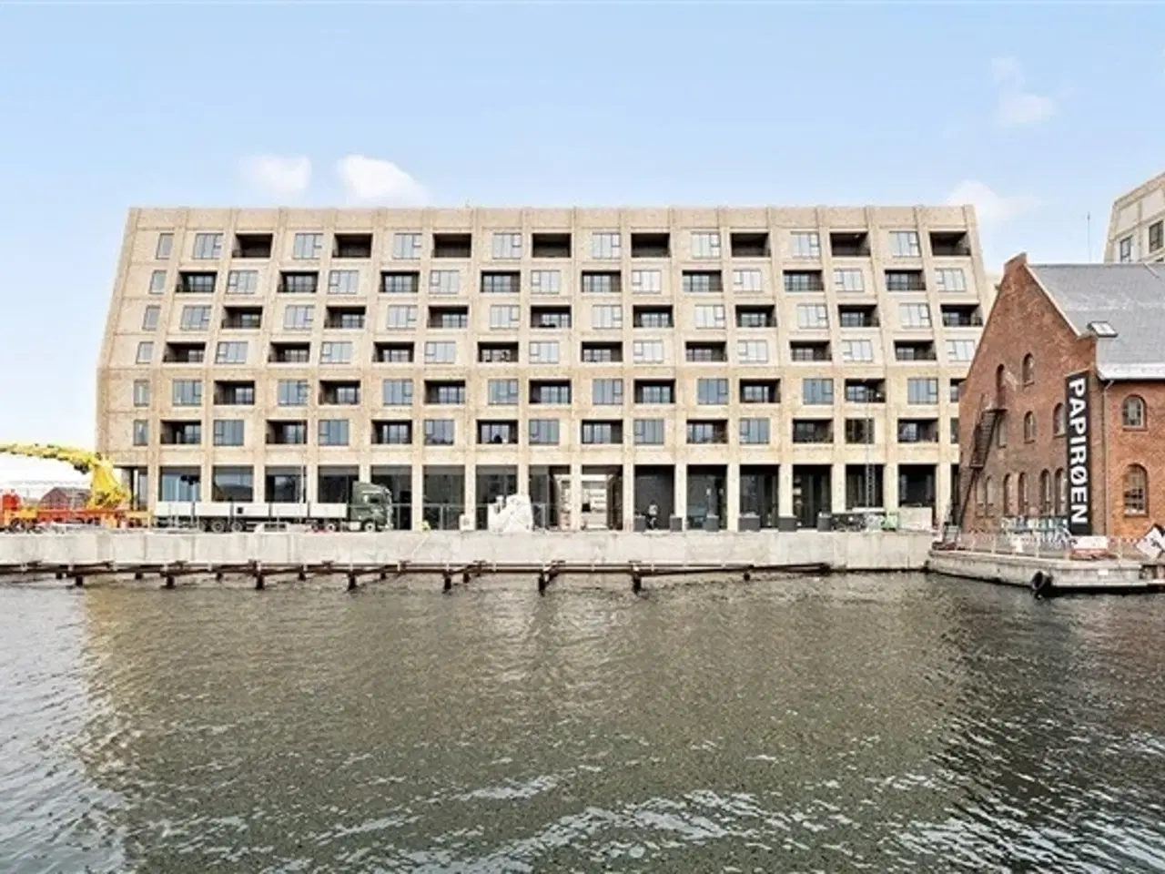 Billede 1 - Eksklusiv lejlighed på Papirøen med 15 m2 altan ud mod kanalen - uden