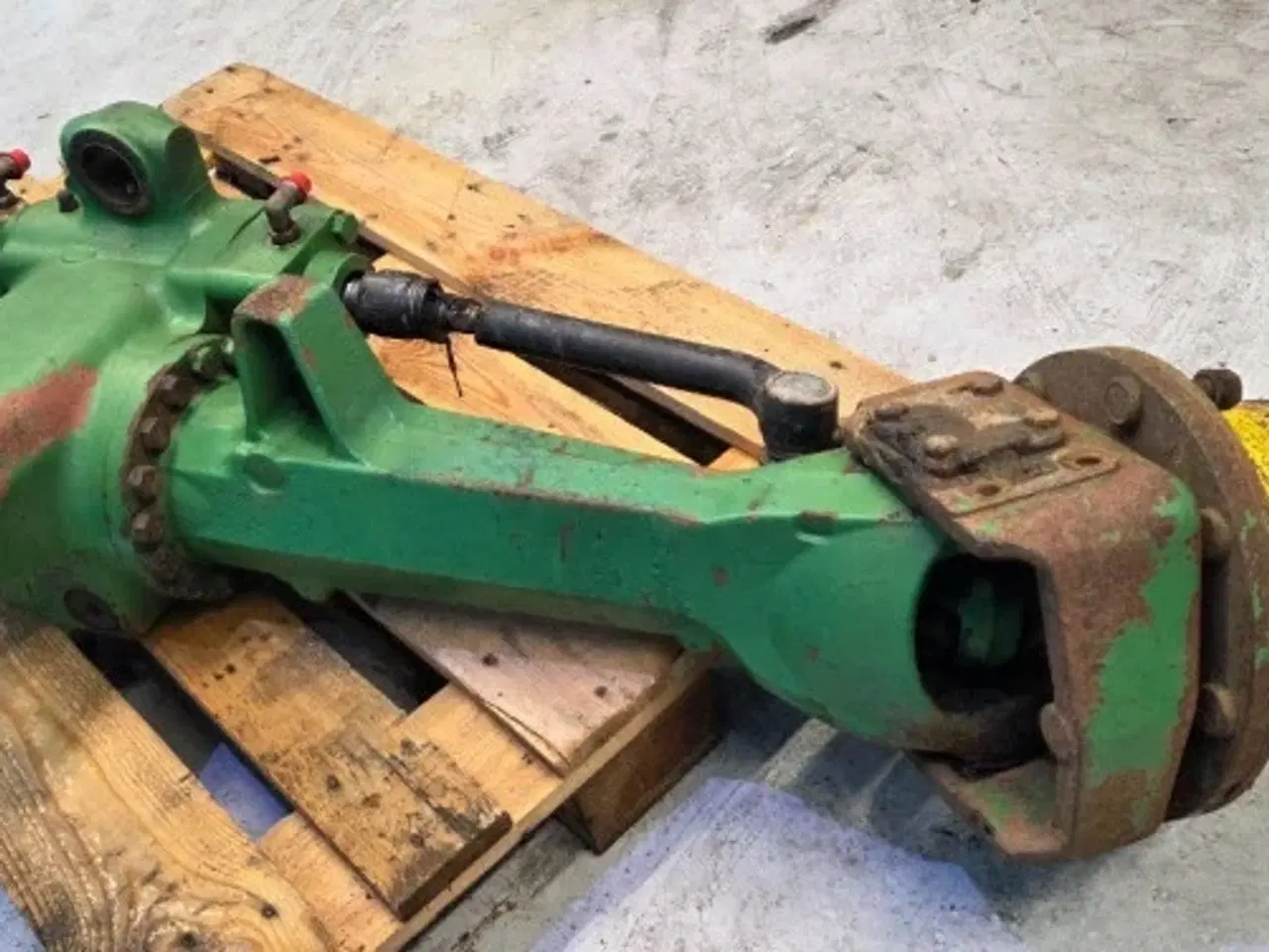 Billede 15 - John Deere 6300 Foraksel AL79153