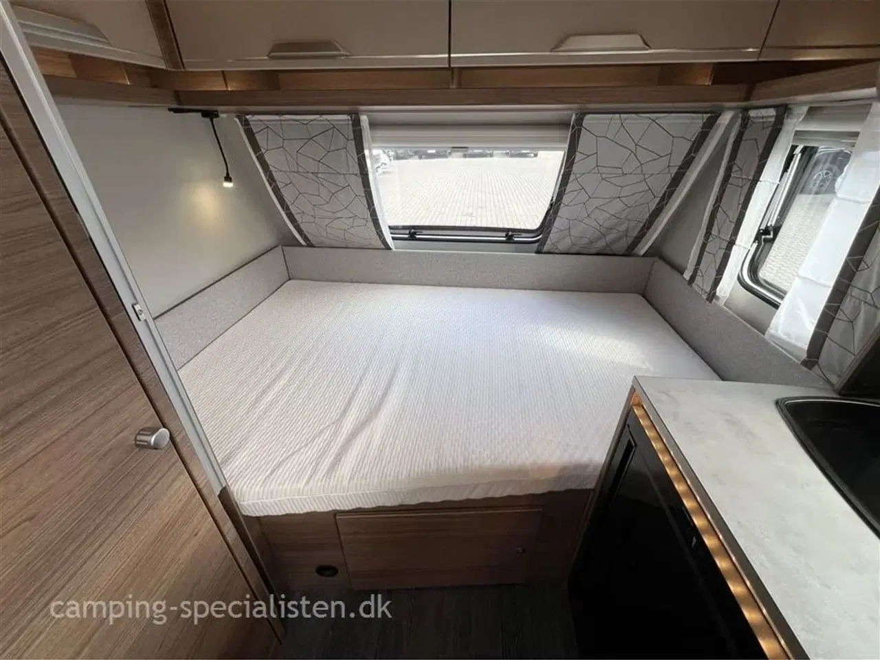 Billede 10 - 2022 - Knaus Sport 400 QD    Knaus Sport 400 QD med en del udstyr model 2022  - Se den hos Camping-Specialisten.dk