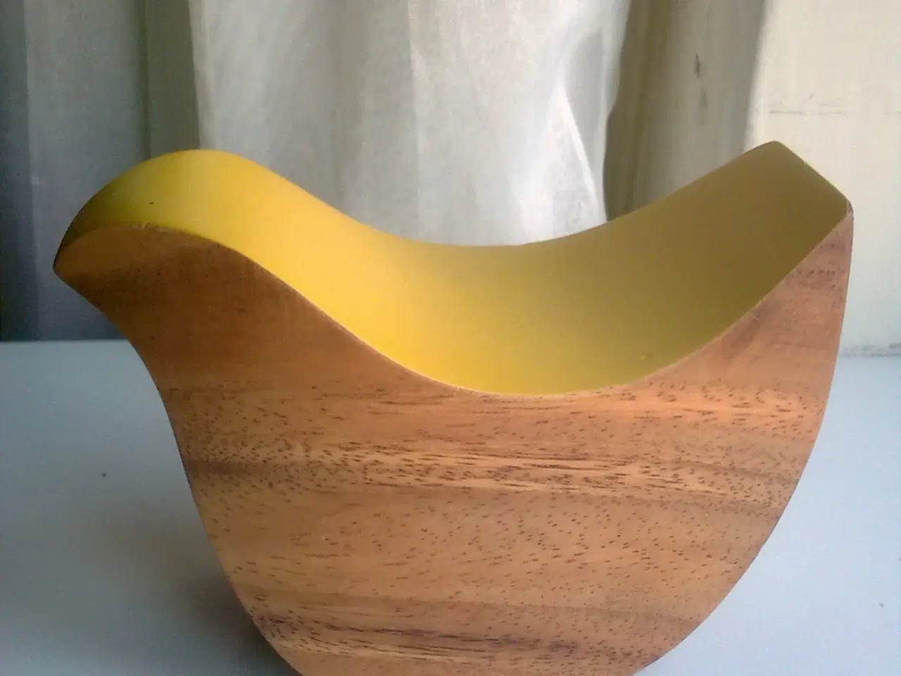 Billede 1 - Gul fugl i mærkeligt træ MASSIV skulptur figur