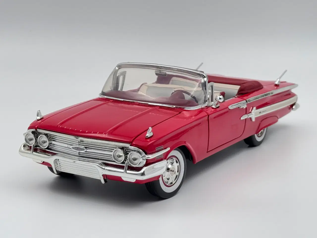 Billede 1 - 1960 Chevrolet Impala Convertible - 1:18