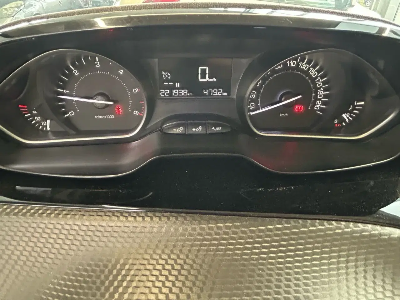 Billede 14 - Peugeot 208 1,6 BlueHDi Selection Sky 100HK 5d
