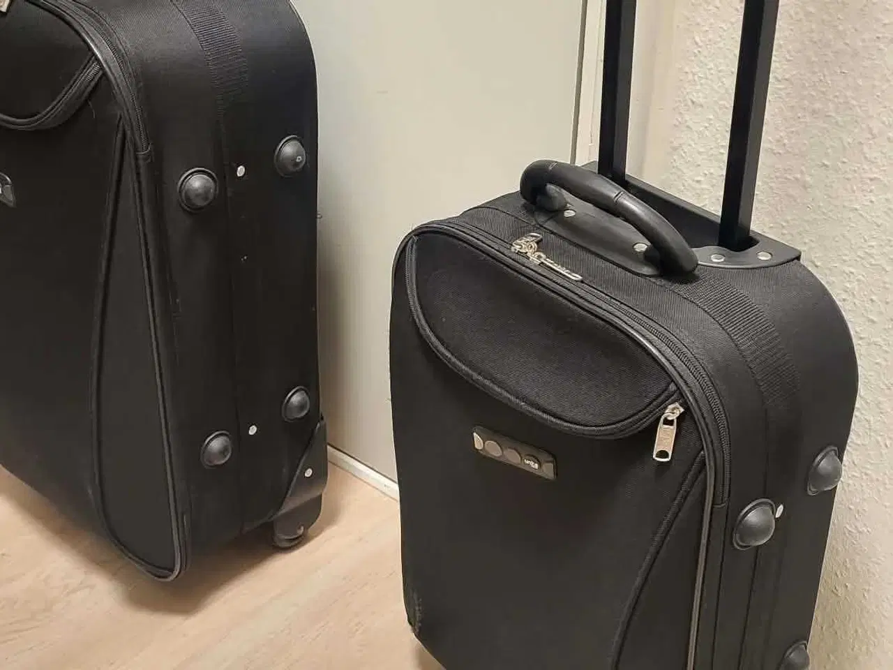 Billede 2 - 10 stk Rejser kuffert