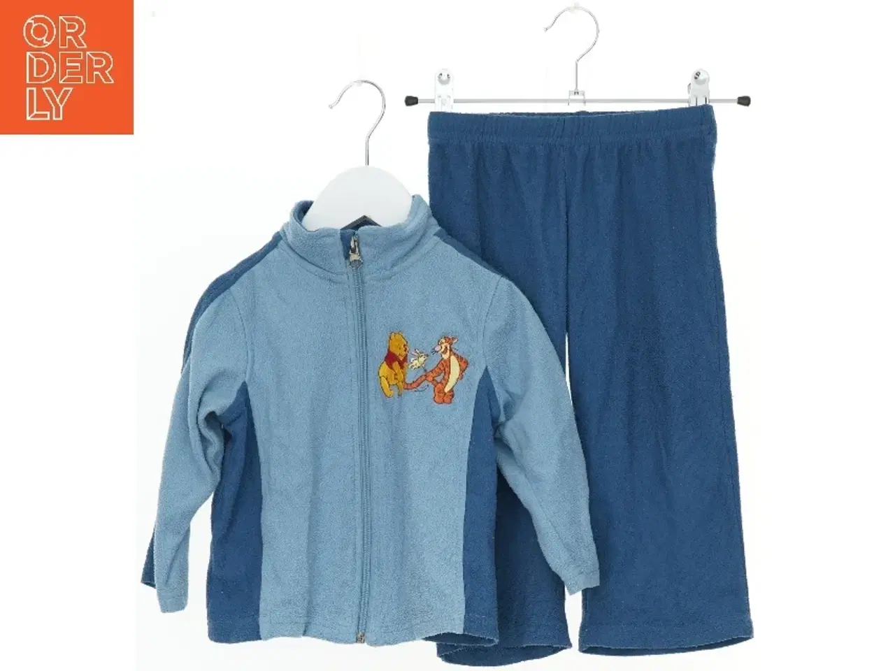 Billede 1 - Børnesæt i fleece med motiv fra Disney (str. 92)