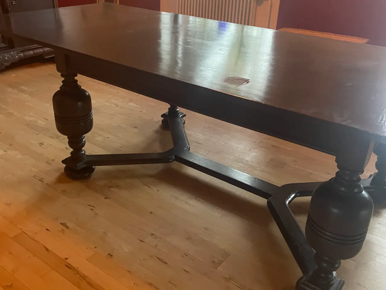 Billede 3 - Spisebord med udtræk