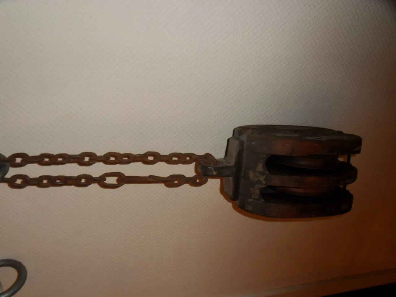 Billede 3 - TALJE. Træ-hejse-talje til reb. Ca. 100 år gammel.