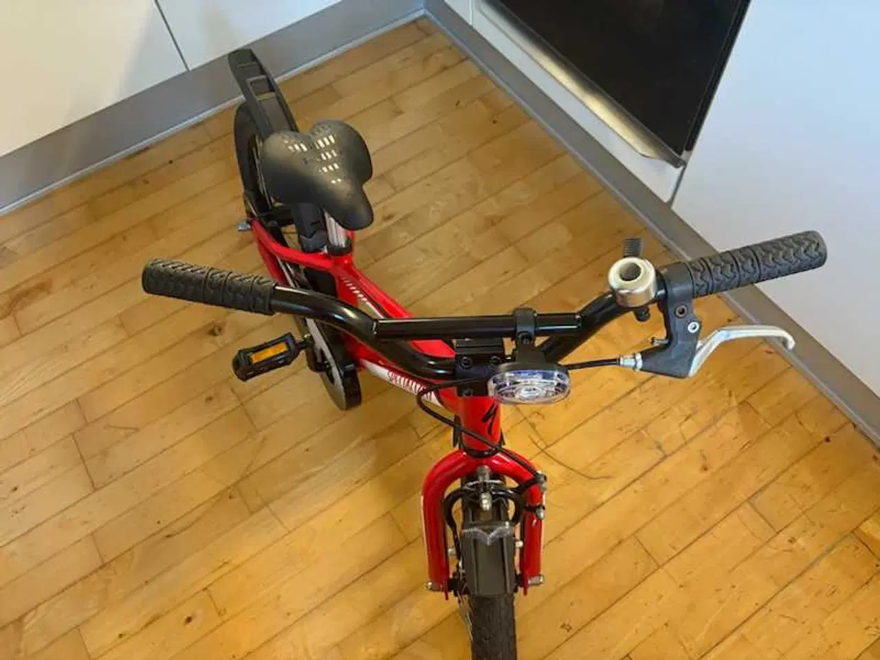 Billede 3 - Flot Drengecykel sælges.