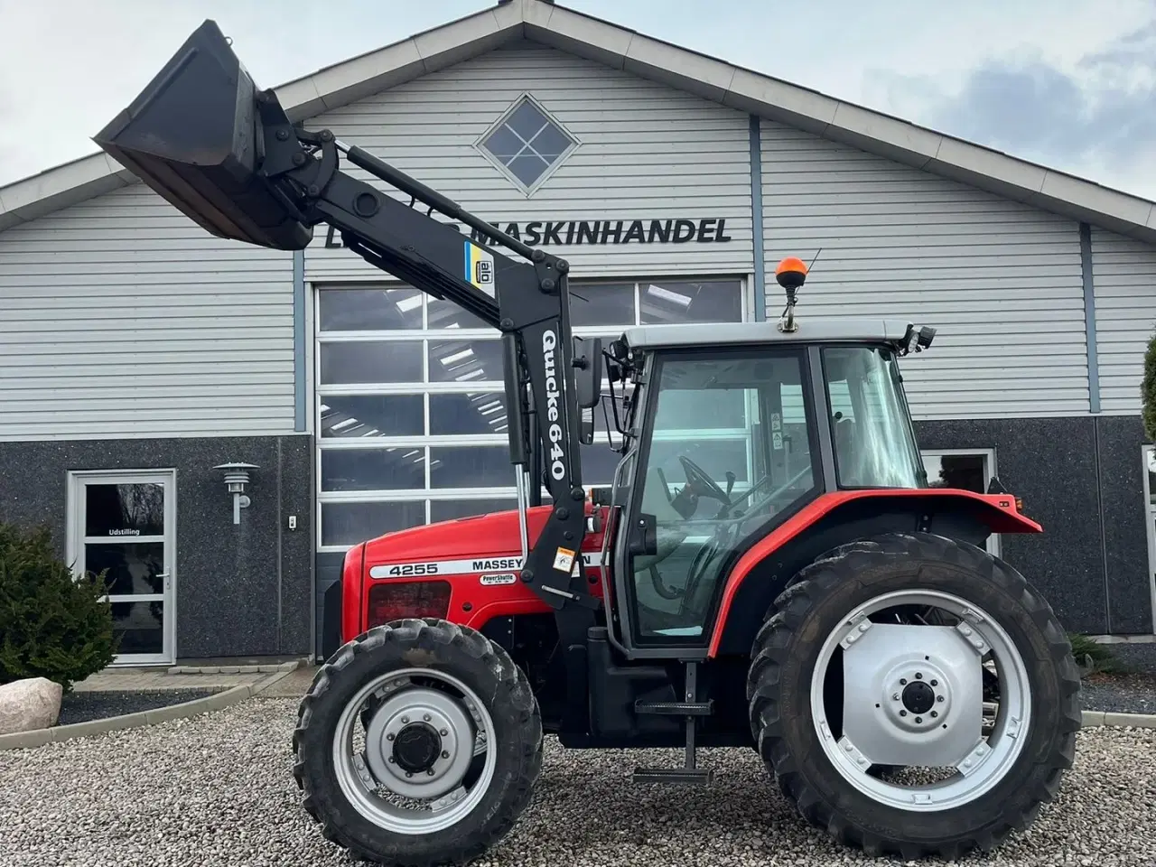 Billede 17 - Massey Ferguson 4255 Meget velholdt traktor med Quicke 640 frontlæsser