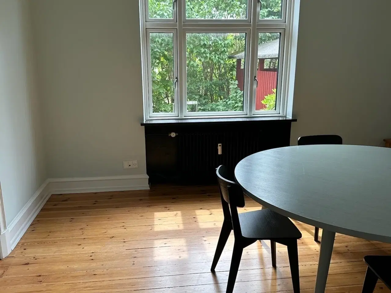 Billede 2 - Lyst kontorlejemål i Hillerød – 153 m² stueplan med parkering inkluderet