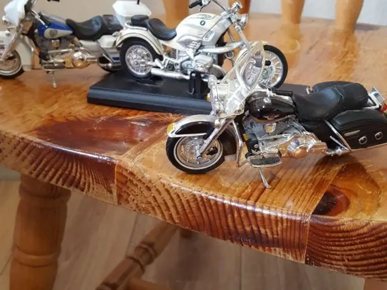 Billede 1 - Gamle legetøjs motorcykler