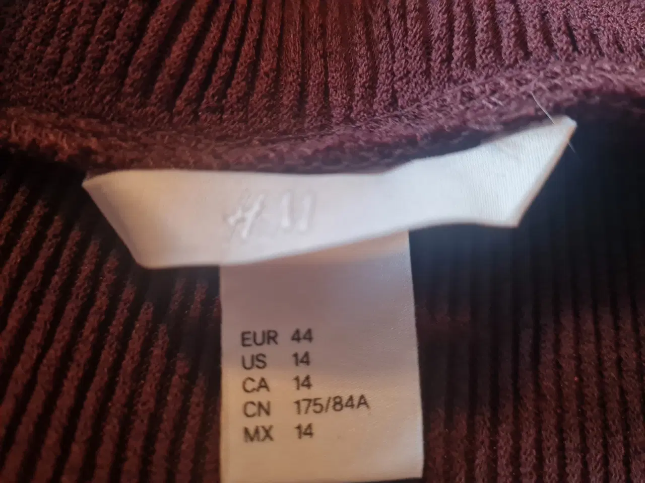 Billede 5 - Lang nederdel str 44 H&M 