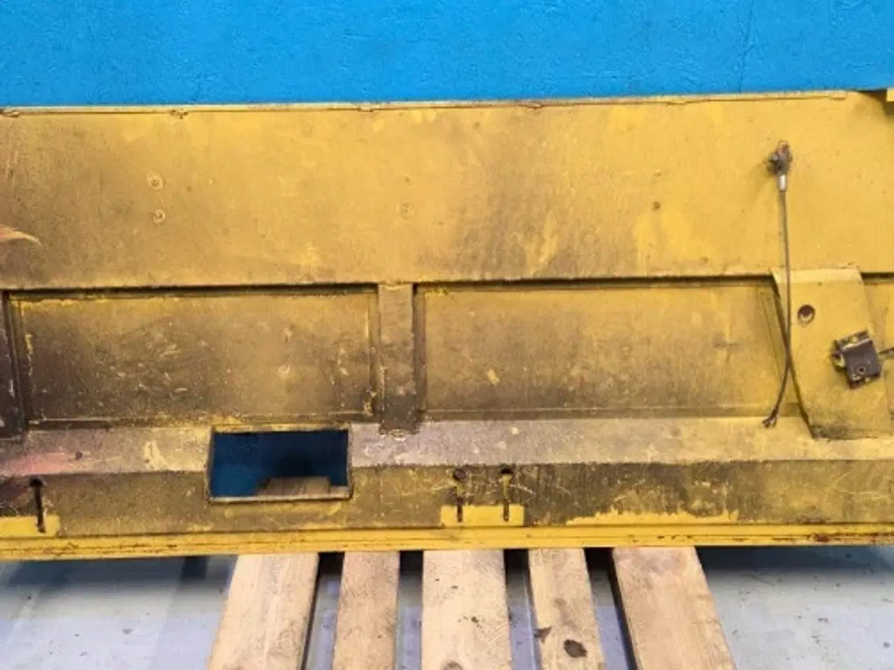 Billede 9 - New Holland TX68 Beskyttelseskærm 84031563