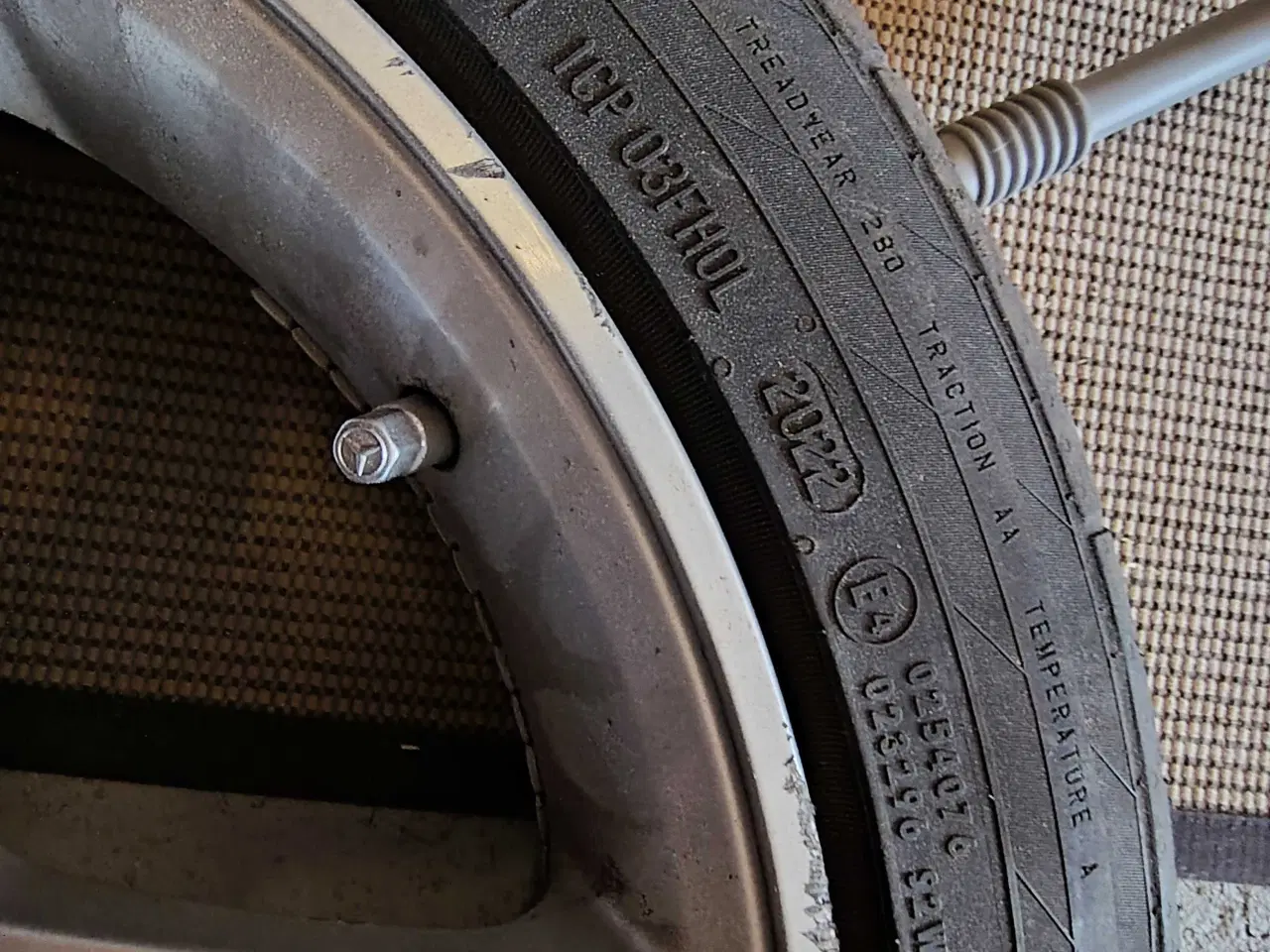 Billede 3 - Mercedes alufælge 