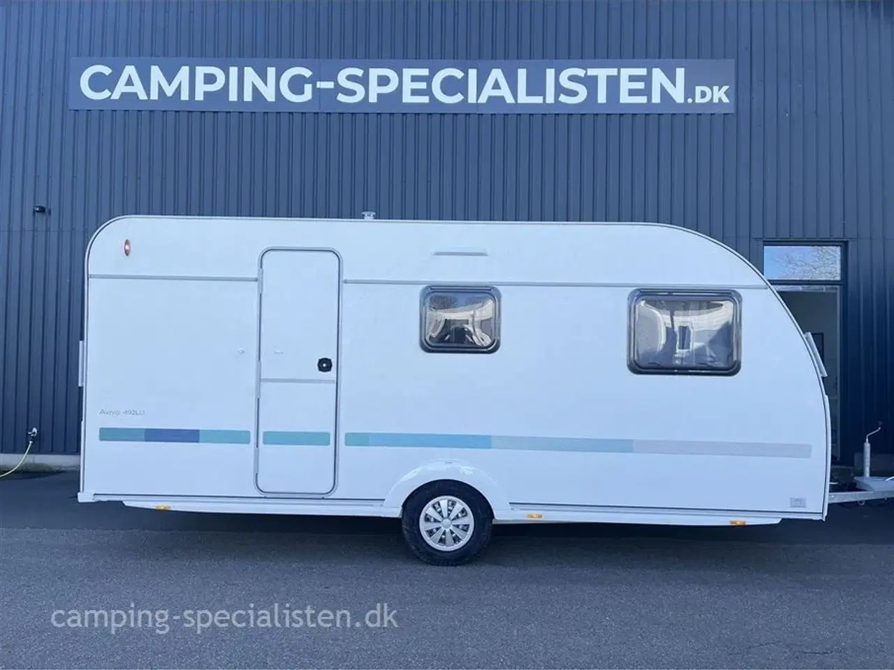 Billede 1 - 2024 - Adria Aviva 492 LU   Adria Aviva 492 LU 2024 med enkeltsenge - Kan ses nu hos Camping-specialisten