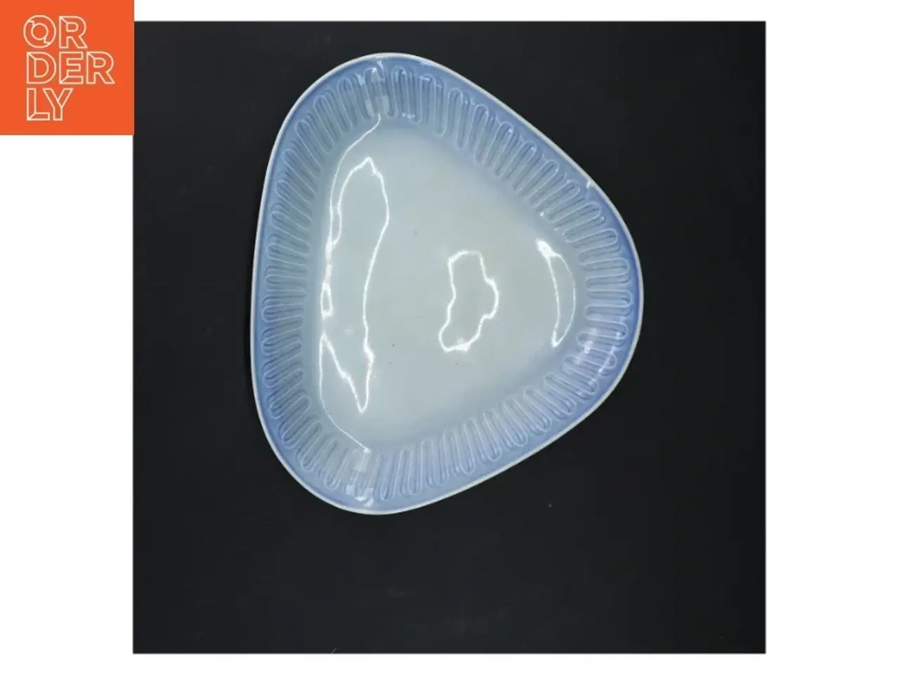 Billede 3 - Trekantet porcelænsfad fra Royal Copenhagen (str. 23,5 cm)