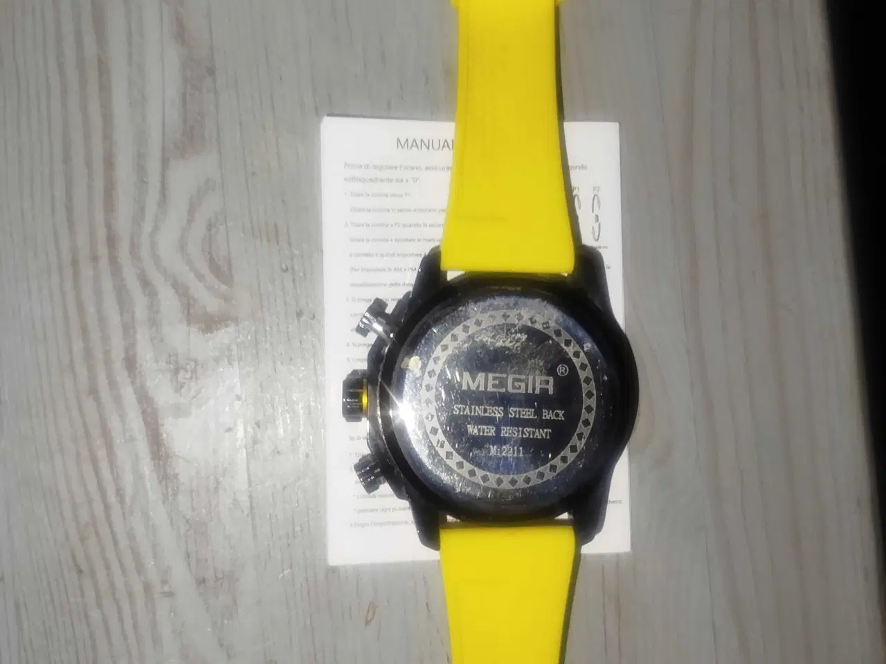 Billede 7 - herre ur i flot sort og gul farve