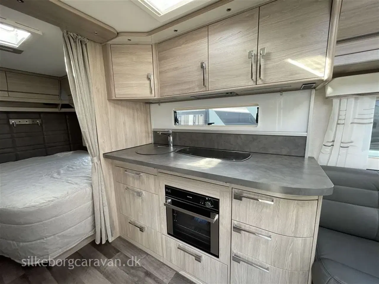 Billede 6 - 2023 - Kabe Smaragd 520 XL KS Queen Selction