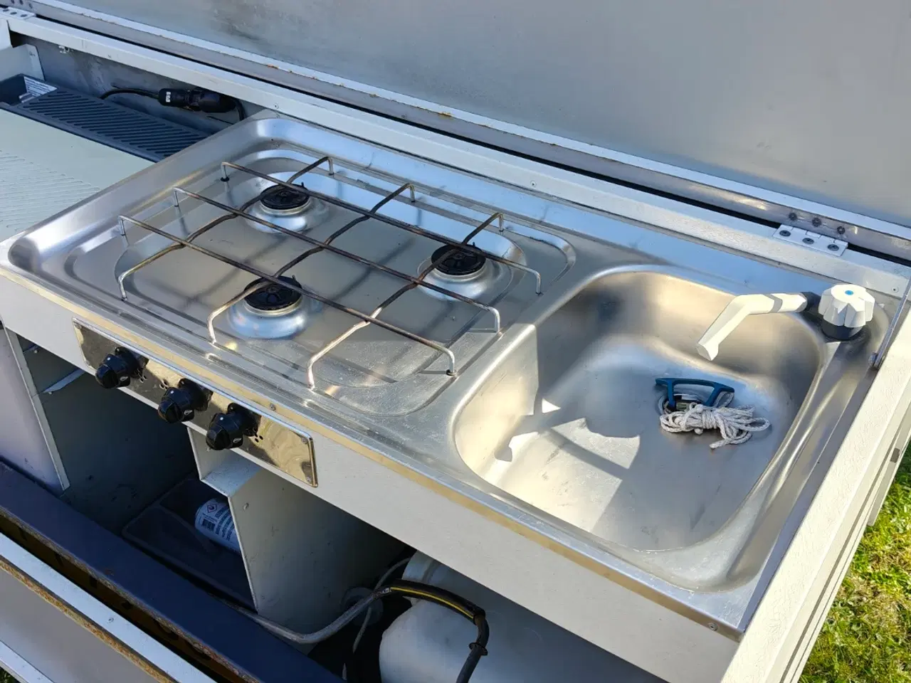 Billede 3 - Flot vogn med tempo 100 og nr.plader