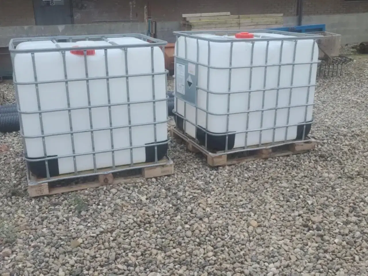 Billede 1 - Palletank 1000L sælges