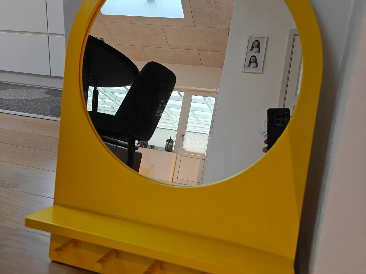 Billede 1 - Ikea spejl med kroge.
