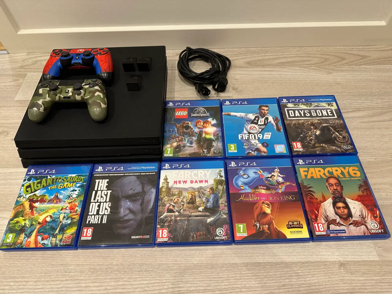 Billede 1 - Playstation 4 pro + tilbehør