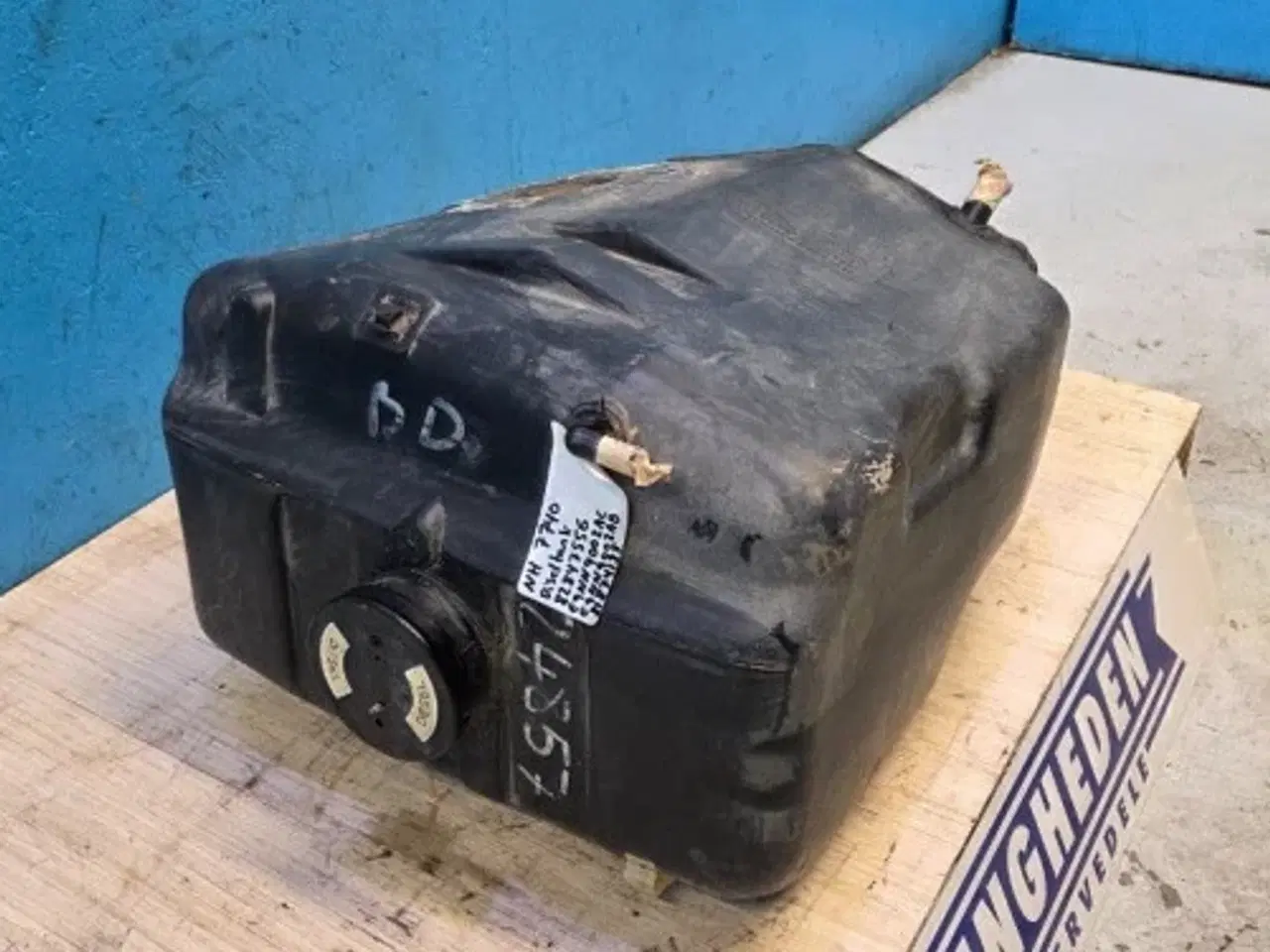 Billede 3 - New Holland 7740 Dieseltank 82847556