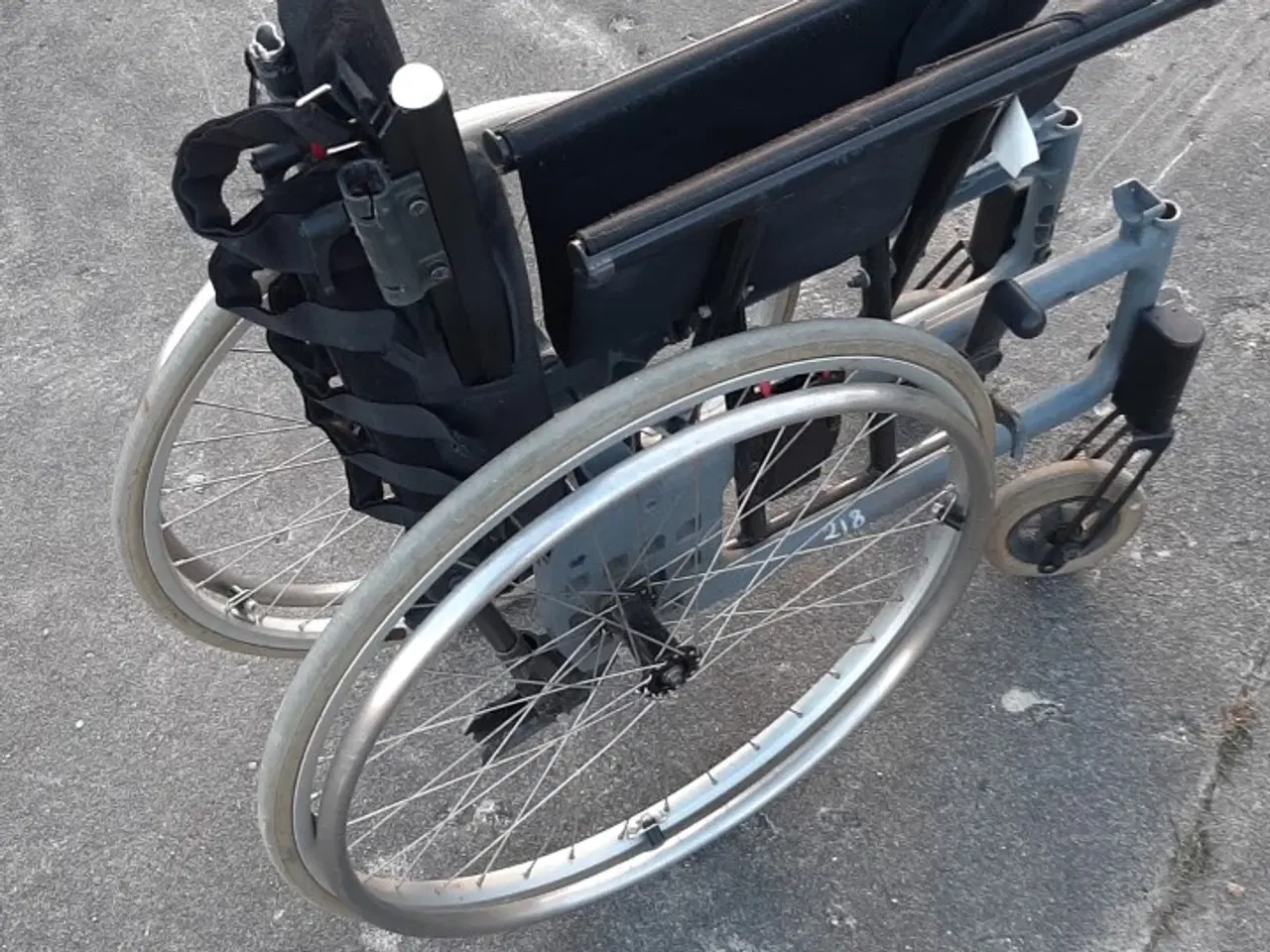 Billede 2 - Kørestol Etac