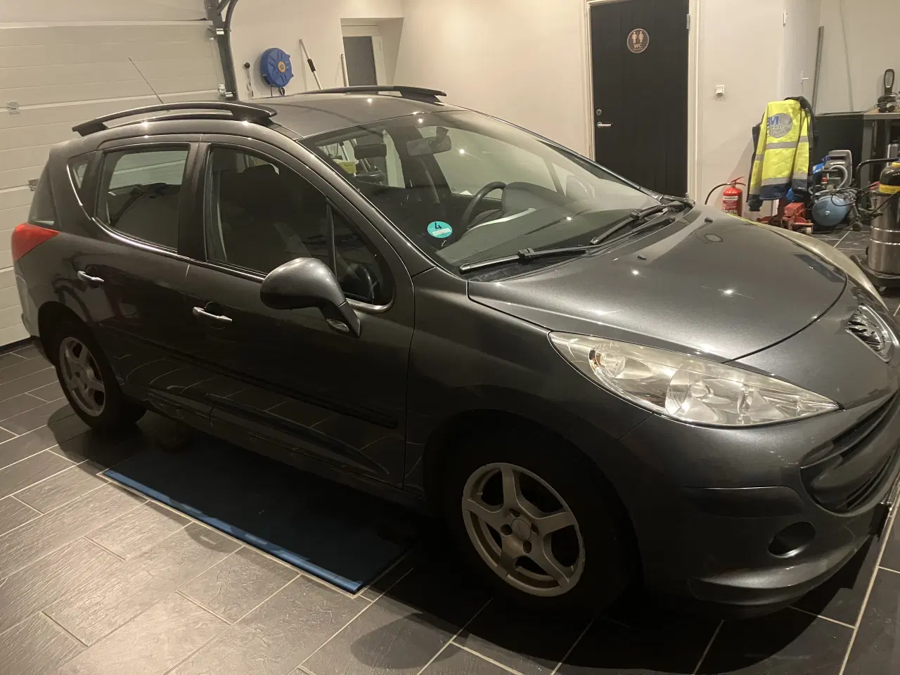 Billede 1 - Super bil kører landet på literen 