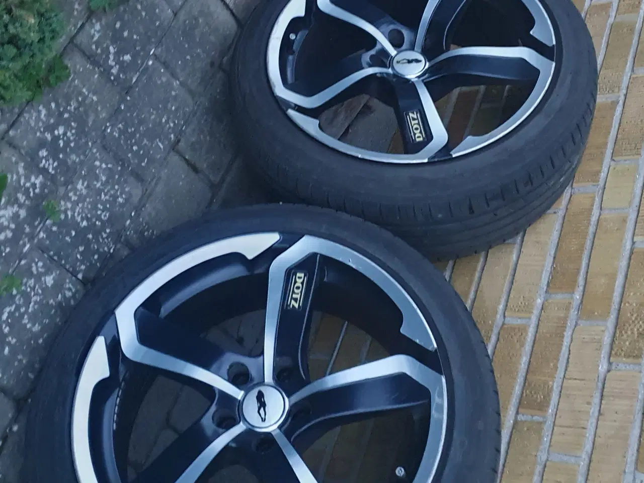 Billede 4 - Frække Dotz Hanzo 8.5x19" alufælge med gode dæk