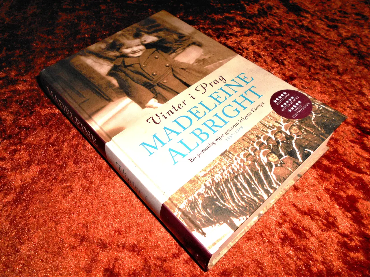 Billede 1 - Vinter i Prag, Madeleine Albright