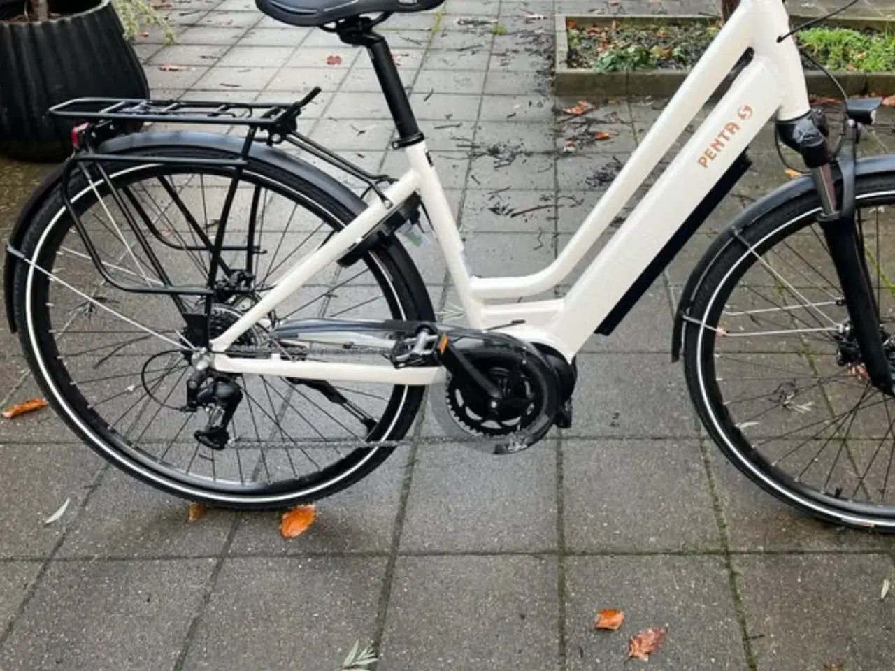 Billede 1 - El-cykel KUN 147 km