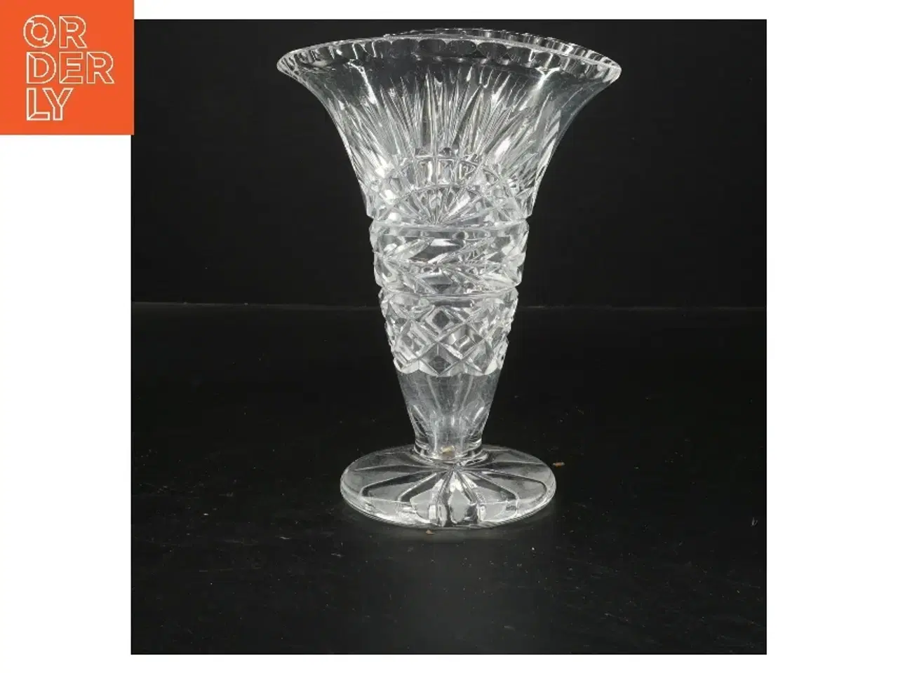 Billede 1 - Glasvase med mønster (str. 14x18x10 cm)