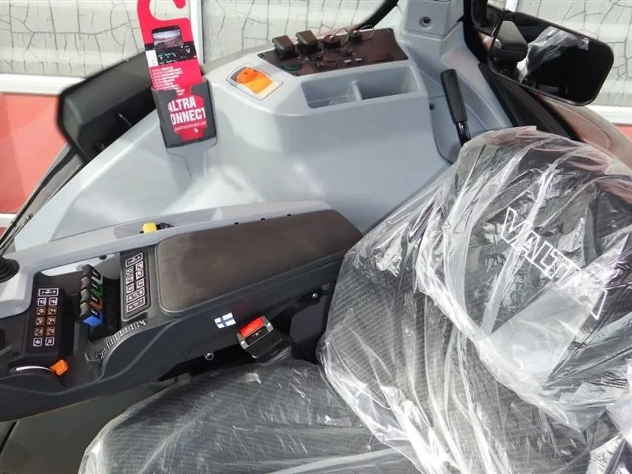 Billede 6 - Valtra T235 Direct Også en på lager med front Pto