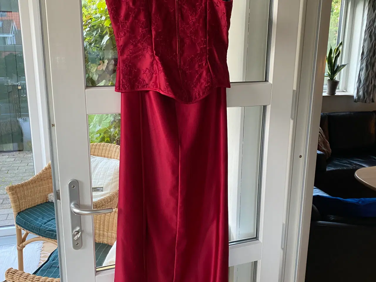 Billede 3 - Festkjole i to dele