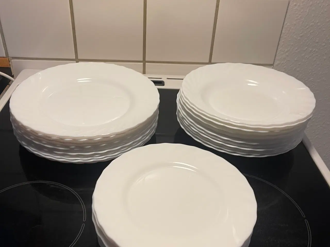 Billede 1 - Tallerkener/ jernporcelen 