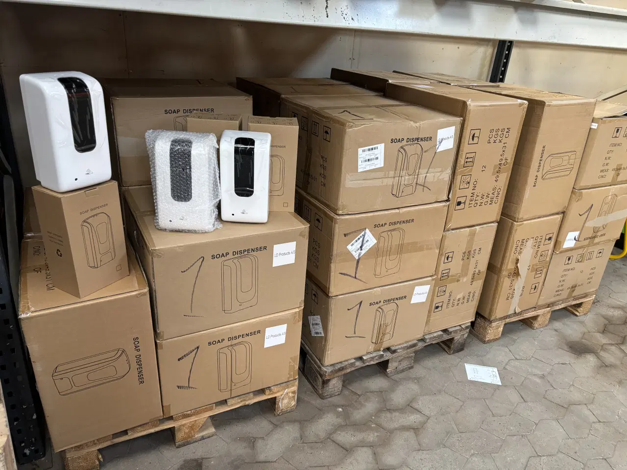 Billede 4 - Sæbe dispenser - Mange stk haves