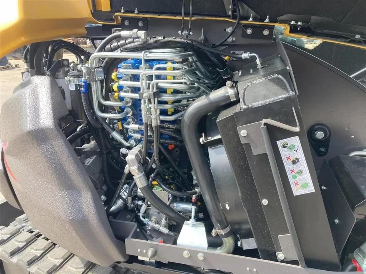 Billede 18 - Mecalac 6 MCR 6 tons kompact minigraver på gu.bånd