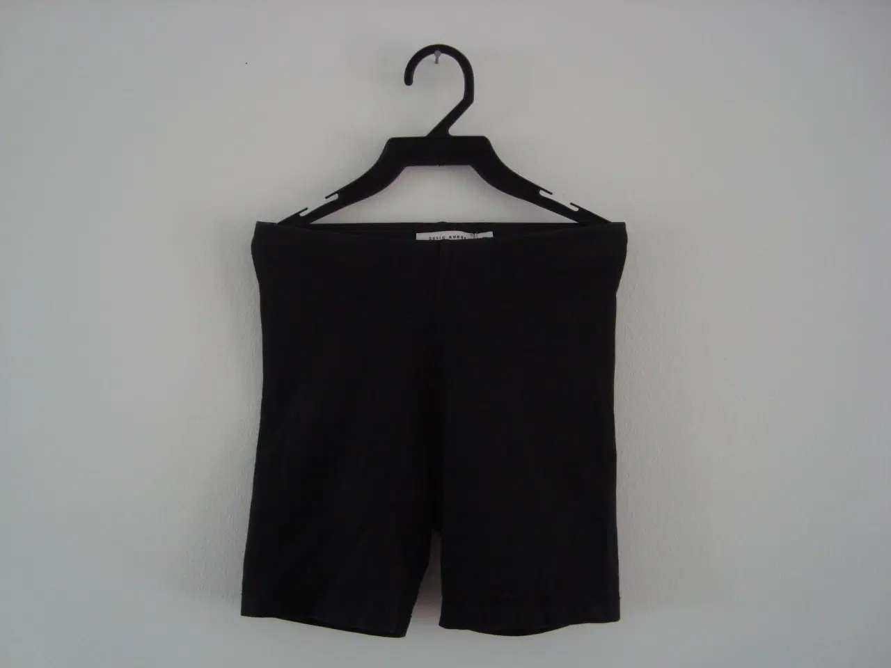 Billede 1 - Shorts - Str. 122