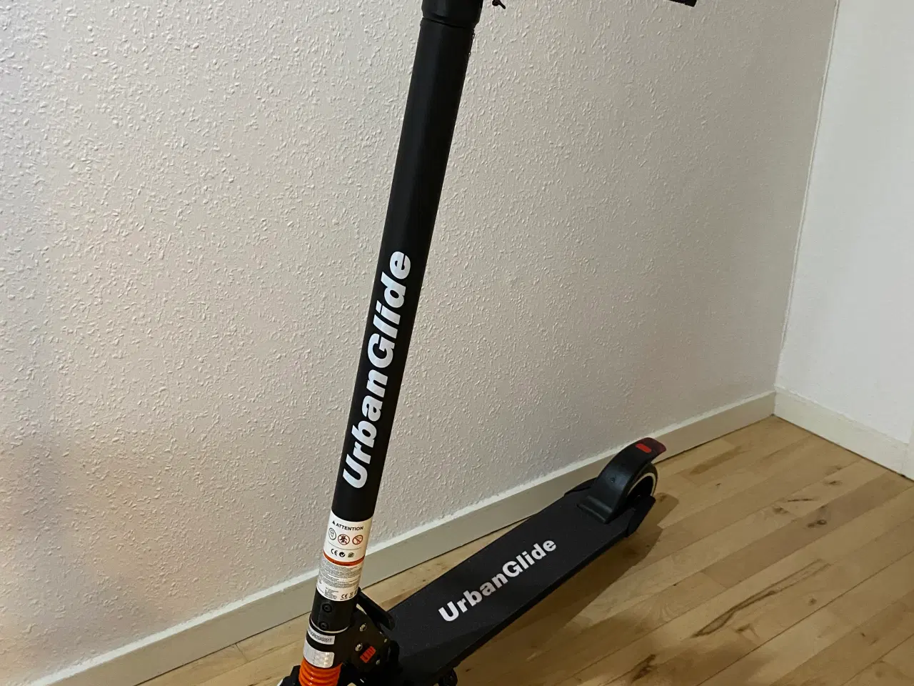 Billede 1 - El løbehjul!  Helt ny!