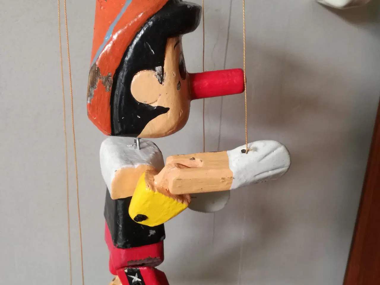 Billede 3 - Pinocchio hånddukke i træ med snore