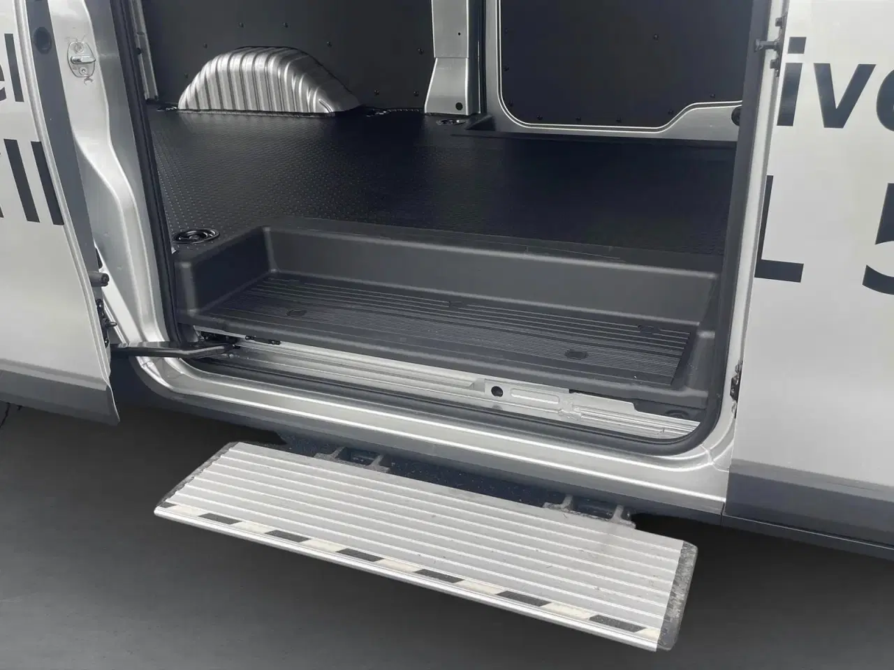 Billede 11 - Maxus e-Deliver 7 L2H1 EL 204HK Van Aut.
