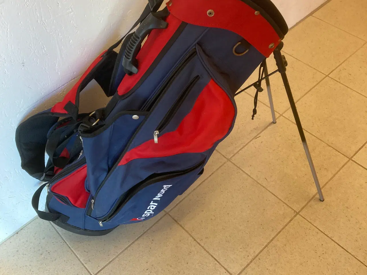 Billede 3 - Super flot golfbærebag 